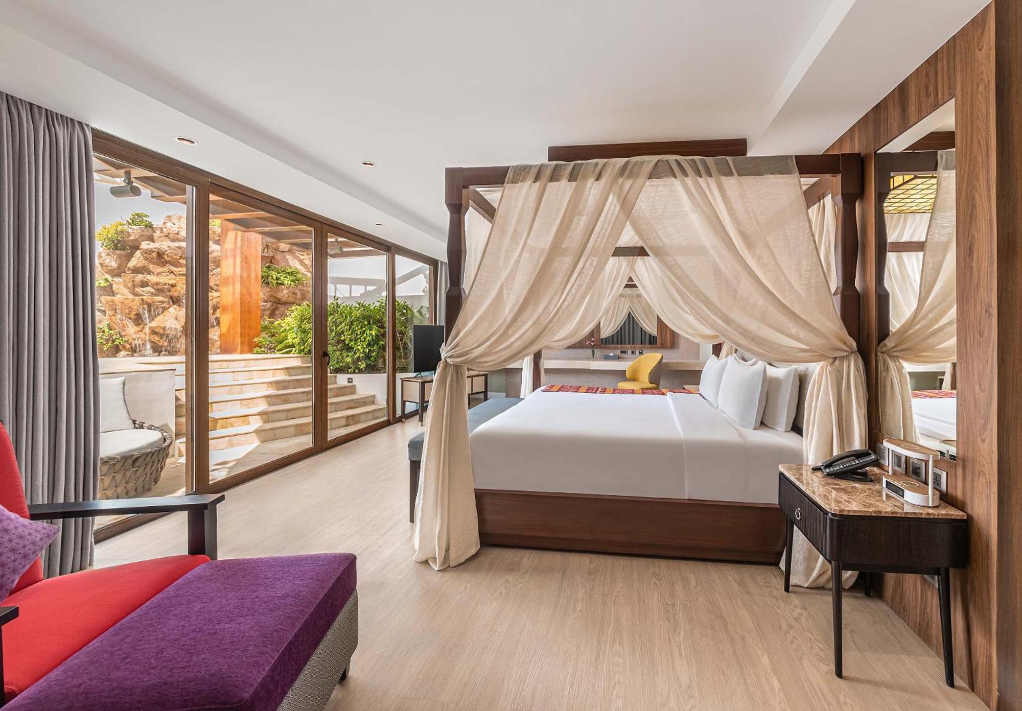 Mandarin Bay Resort And Spa Balabag  Eksteriør bilde