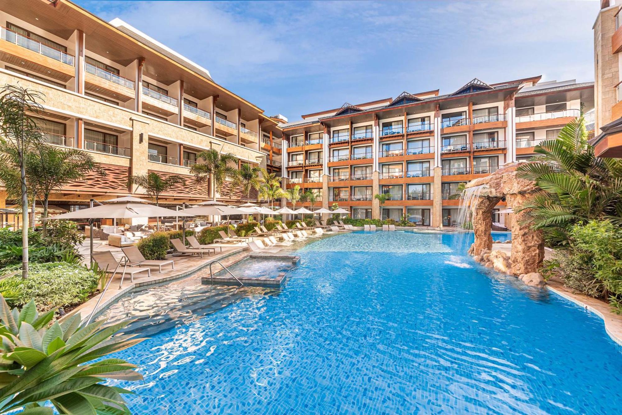 Mandarin Bay Resort And Spa Balabag  Eksteriør bilde